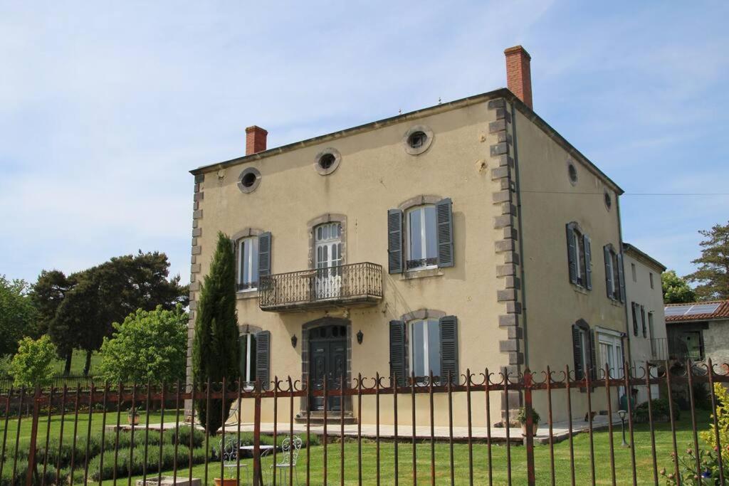 Ideal Voyageurs & Travailleurs Cherchant Du Calme Manglieu Exterior foto