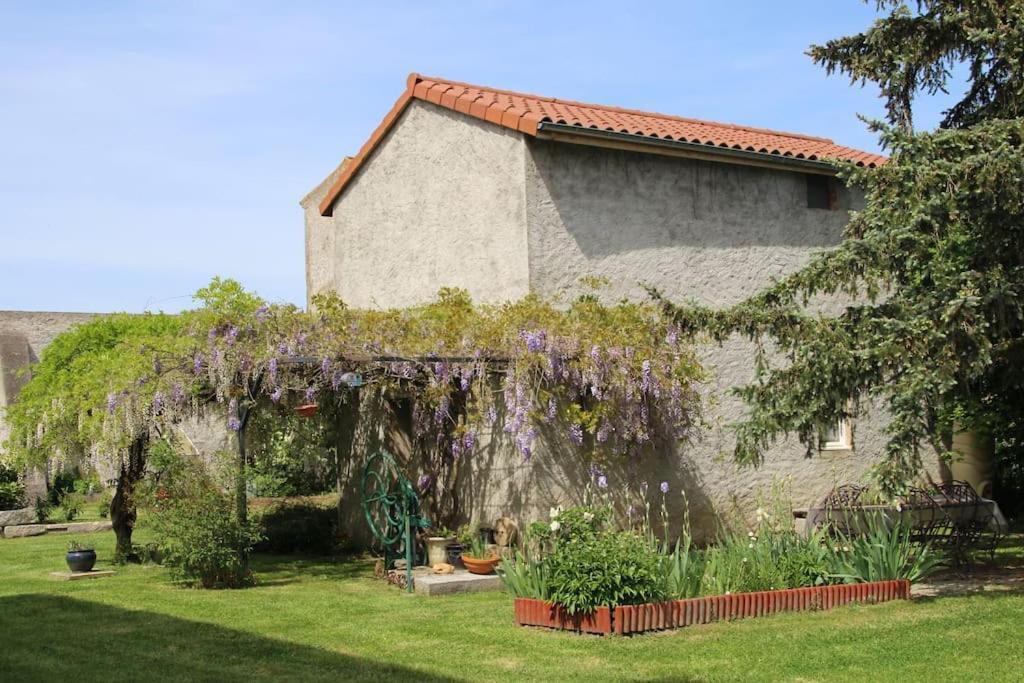 Ideal Voyageurs & Travailleurs Cherchant Du Calme Manglieu Exterior foto
